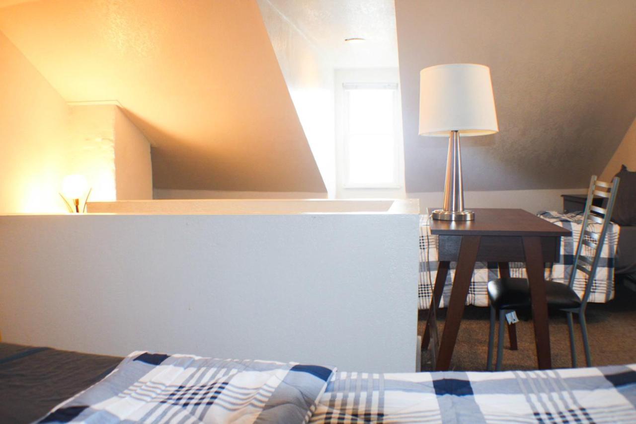Urban Oasis - 3Br 2Ba - City View- Private Parking Питсбърг Екстериор снимка